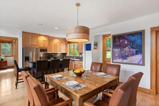 Polecat Chalet home - 8