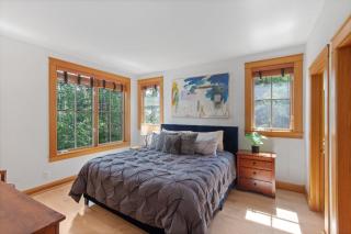 Polecat Chalet home - 1