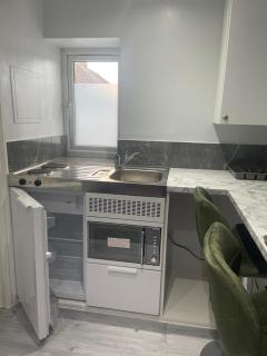 Cozy Studio Flat - Romford, London - 4