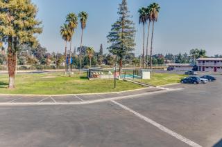 Motel 6-Visalia, CA - Visalia - 4