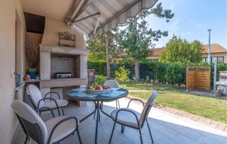 Cozy Home In Pazin With Jacuzzi - Pazin - 3