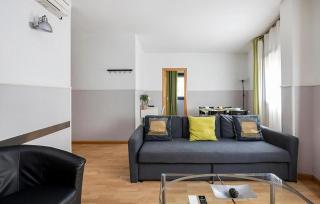 Lovely Apartment In Molunat With Wifi - Molunat - 0