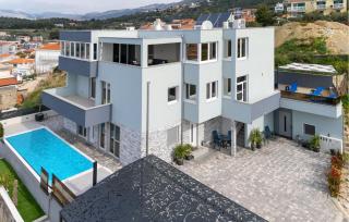 Lovely Apartment In Podstrana With Wifi - Podstrana - 0