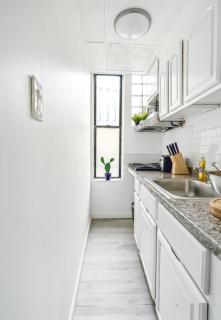 2 Bedroom Cozy Central Apartment - New York - 4