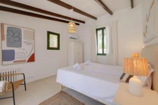 Llorenc 1 auf Finca Zenara, Doppelzimmer mit Bad, XXl Pool, Gemeinschaftsküche, WIFI, AC, Yoga - Manacor - 6