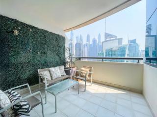 RH - Marina View Getaway, Spacious One-Bedroom with Terrace in Dubai Marina - Dubái - 5