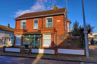 Walton Beach Holiday Lets - Walton-on-the-Naze - 9