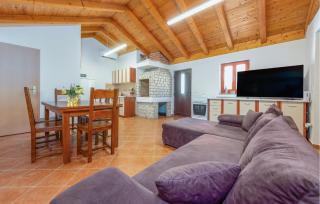 Pet Friendly Home In Nin With Kitchen - Nin - 6