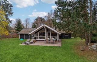 4 Bedroom Beautiful Home In Melby - Melby - 4