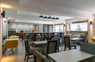 Hampton Inn East Windsor - 1