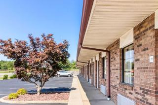 Econo Lodge - Russellville - 9