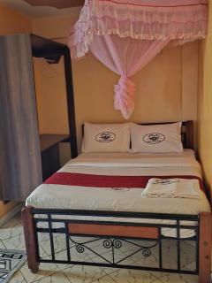 Hayat Guest House - Eldoret - 9