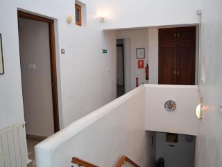Spacious holiday home with pool - Algámitas - 2