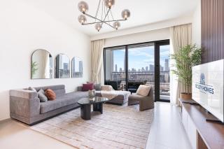 Premium Downtown Home with Burj Khalifa View - Dubai - 4