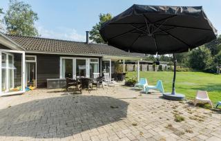 3 Bedroom Cozy Home In Liseleje - 2
