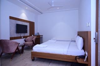 Hotel City Grand Varanasi - Varanasi - 9