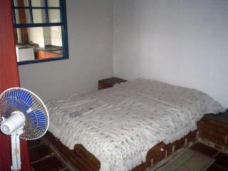 cod 109 - Casa simples com uma excelente localização - 4