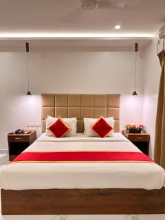 Yam Hotel - 3