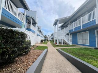 Sandpiper Stay - Pool, Near Beach & Seawall! - 2