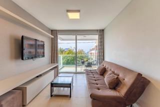Apartamento em Condomínio com Piscina e Jacuzzi - Boulevard Bombinhas - Bombinhas - 4