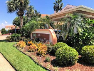 Sandpiper Stay - Pool, Near Beach & Seawall! - 4