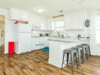 Just Take It Easy - Modern Decor, Chill Vibe! - Surfside Beach - 7