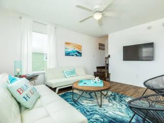 Take It Easy in Surfside - Gulf and Bay Views, Cute Beach House! - Surfside Beach - 4