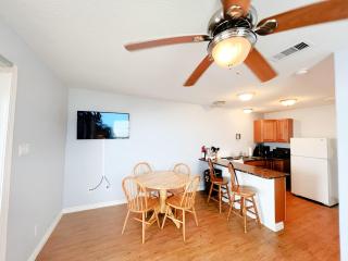 Unobstructed Oceanfront SPECKLED TROUT Unit 5 Beach Pad! - Surfside Beach - 3