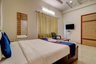 Cozy 3BHK service apartment in kukatpally - Hyderabad - 3