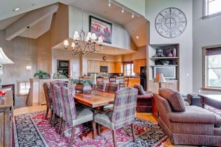 Villa Montane 210 by East West Hospitality - 7