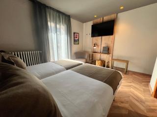 Yomo Petit Paris - Encamp - 1