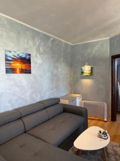 1-Bedroom apt - BathTub - 10mins from SkiLift Gondola - freeWiFi - WorkDesk - Central Heating - Full Kitchen at Edelweiss - Bansko - 4