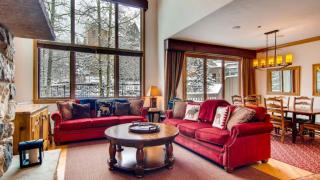 Stonegate Townhome 03 by East West Hospitality - 0