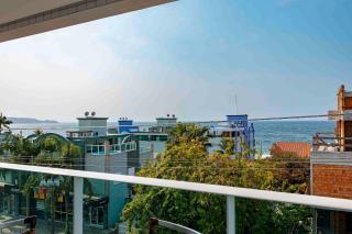 Boulevard Bombinhas - Apto em Condomínio com Piscina e Jacuzzi - Bombinhas - 3