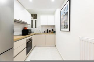 Bright and Stylish Apartment in Palaio faliro - Atene - 3