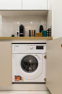 Bright and Stylish Apartment in Palaio faliro - 1