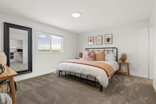 Castle View I Sleeps 15 I Kitchen I Netflix I TV - Pincher Creek - 9