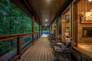 Lake Ouachita's Luxury Lake House - Mount Ida - 2