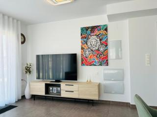 Alicante City Beach Jacuzzi Luxury Penthouse with Rooftop Terrace - Gran Alacant - 9