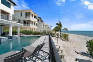 Sunset Beach, Modern, Luxury Beachfront Pool Home, Sleeps 12 - Bonita Springs - 6