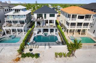 Sunset Beach, Modern, Luxury Beachfront Pool Home, Sleeps 12 - 8