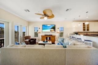 Skyfall South, 4 Bedroom Beach Vacation Pool Home, Sleeps 8 - 8