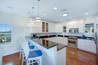 Skyfall South, 4 Bedroom Beach Vacation Pool Home, Sleeps 8 - Bonita Springs - 7