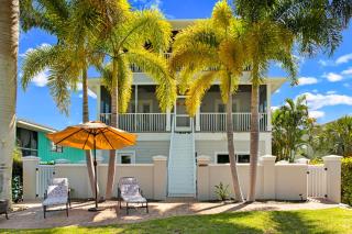 Skyfall South, 4 Bedroom Beach Vacation Pool Home, Sleeps 8 - Bonita Springs - 6