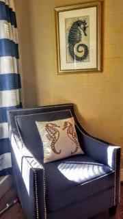 Charming 2 Bedroom Suite in Cloverdale District - Montgomery - 5