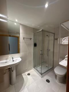 AT home Avenida del Ejercito - 1