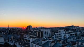 Loft 80m2 au 9ème étage avec ascenseur - Parking Gratuit - Vues panoramiques sur tout Paris - 3