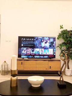 Yas Island Canal 3 - Chic 2BR Near formula and amusement parks - Yas Island - 8