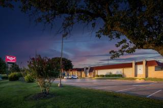 Red Roof Inn & Conference Center McKinney - McKinney - 3