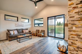 Private Hot Tub and Patio Granby Mtn Retreat! - 7